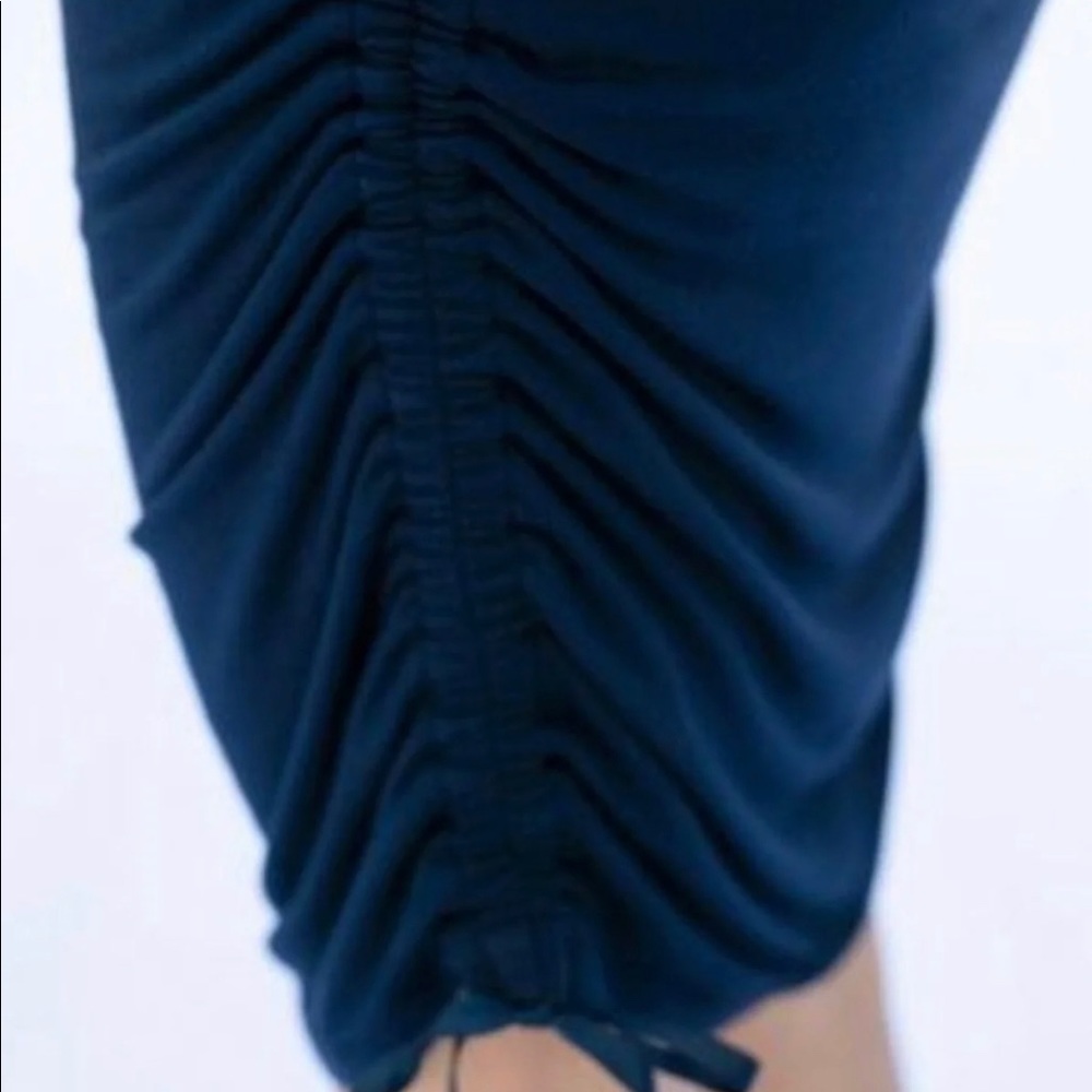 Evy’s Tree Jenevieve Dress in Navy - Picture 2 of 4
